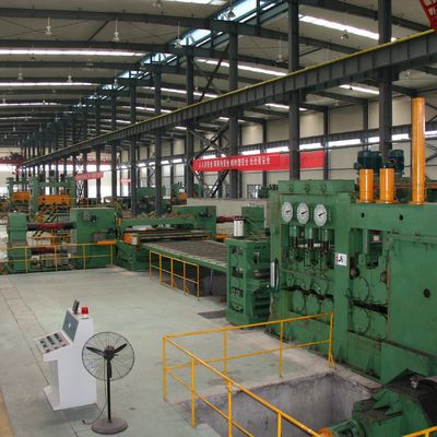 Largo de la placa de corte 2000-20000mm Línea automática de corte de bobina de acero a precio competitivo