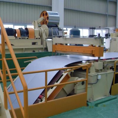 Máquina de corte de bobinas de acero de 3 a 12 mmx2000 mmx35 tx40/20 m/min para línea de corte transversal