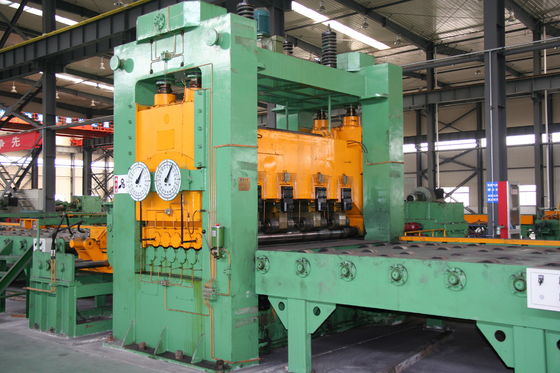 Máquina para enderezar y retorcer bobinas de acero de 80 kg para chapas o bobinas de metal