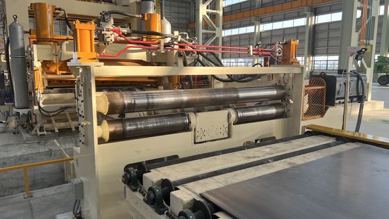 3 mm-12 mm-2000 mm línea de corte transversal de cizalladura móvil para el decapado de bobinas de acero laminadas en caliente