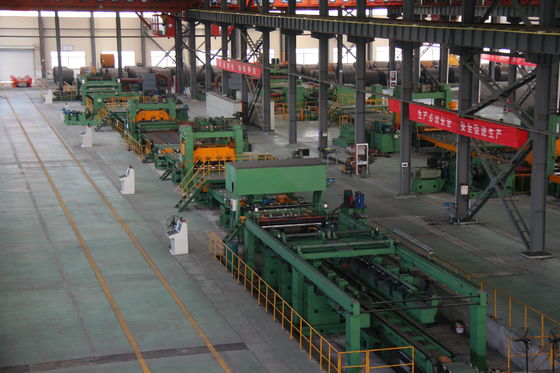 3 mm-12 mm-2000 mm línea de corte transversal de cizalladura móvil para el decapado de bobinas de acero laminadas en caliente
