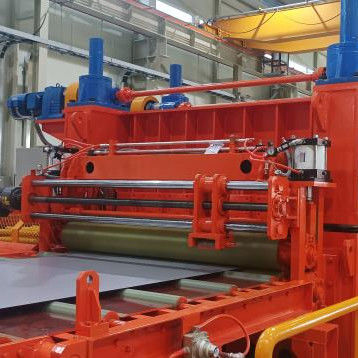 Nivelador de bobinas controlado por PLC de alta precisión para aplanamiento y rebobinado de bobinas de acero