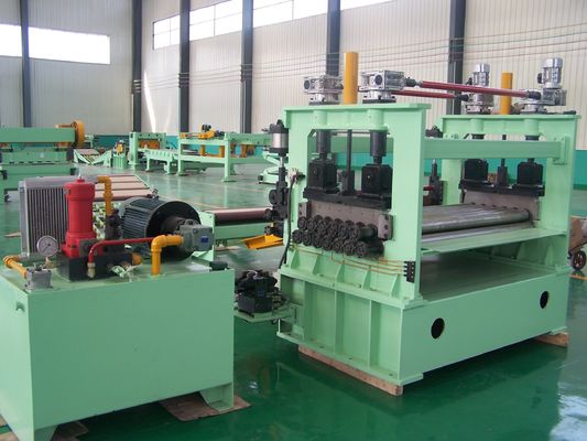 Línea de corte de bobina de acero con caja de engranajes Desenrollamiento de nivelación de corte a precio competitivo