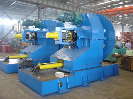 PLC controlado de acero de bobina de desenrollador lineal de recorte y recorrido para la salida