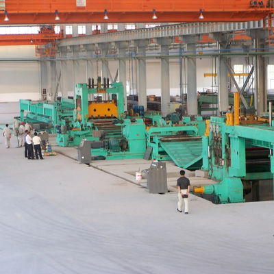 Máquina de nivelación, de corte y de desenrollamiento para operaciones de corte de acero de minería energética