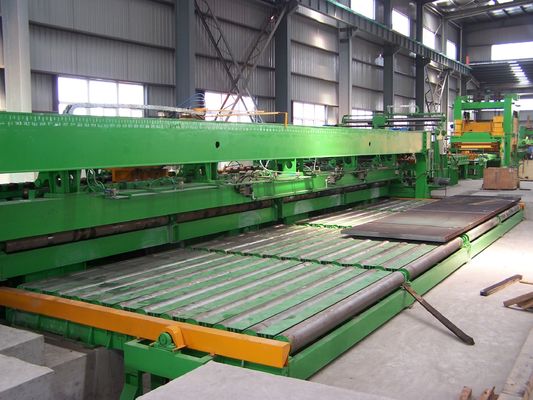 Línea de montaje de cortador móvil de nivelación de desenrollamiento de bobina de acero 35T con componentes del núcleo del motor