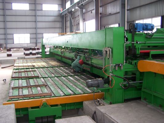 Línea de montaje de cortador móvil de nivelación de desenrollamiento de bobina de acero 35T con componentes del núcleo del motor