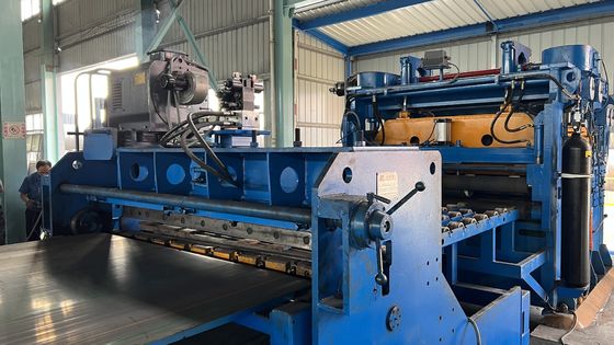 Línea de corte de nivelación de alta precisión ±1 mm/m de bobina de acero inoxidable para desenrollar y nivelar