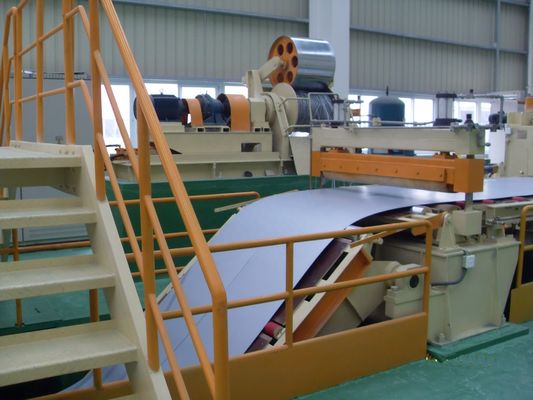 35KG Peso 25mm Línea de producción de corte transversal de nivelación de placas para corte de bobinas metálicas