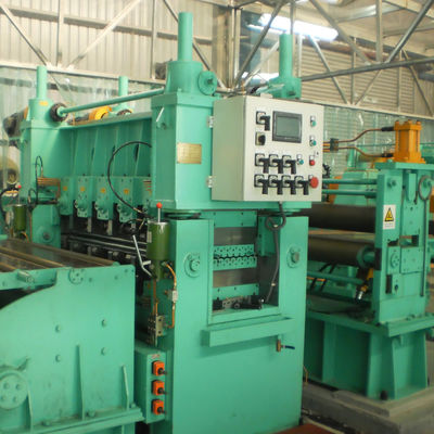 Máquina de corte de bobinas de acero con unidad de corte de cruz de rodadura en caliente y potencia nominal de 681 kW