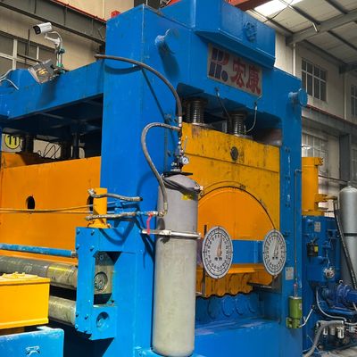 Línea de corte de bobina de la máquina de perforación horizontal para la máquina de nivelación y enderezamiento