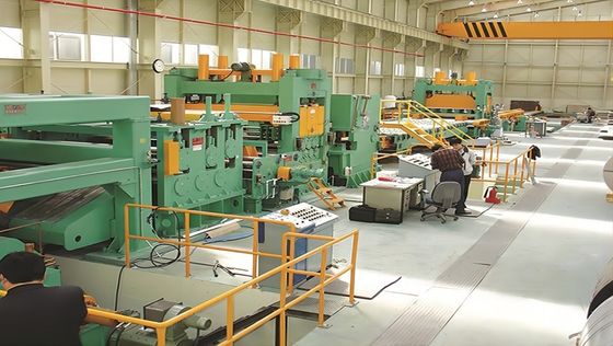 Línea de corte para desenrollar y nivelar chapa de metal con velocidad de corte de 0-30 M/min